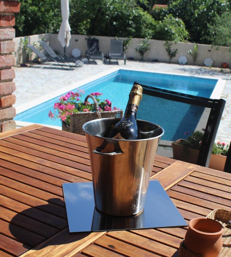 Villa Calma, recharge your body&mind Gabonjin Exterior foto