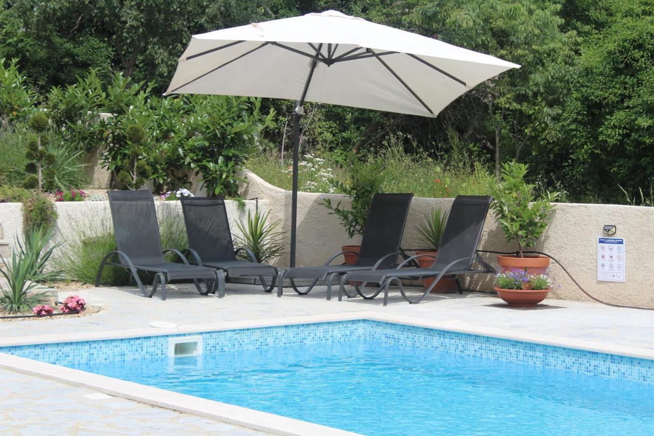 Villa Calma, recharge your body&mind Gabonjin Exterior foto